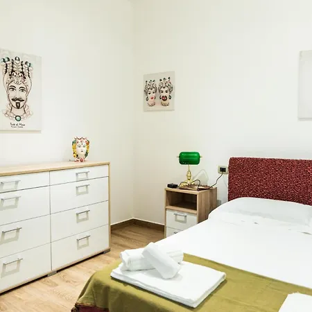 Soraya Apartament Ortigia Apartment